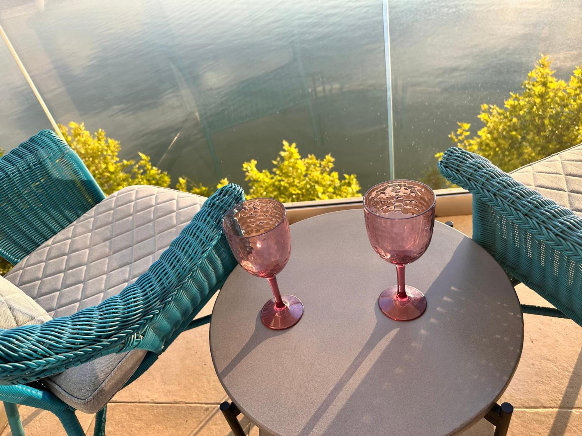 Lake View Solid Apartment
